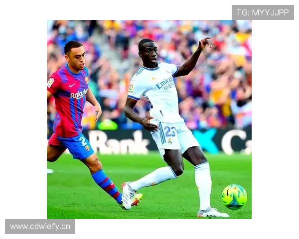 皇马关键战表现波动情况显现,稳定性考验与赛季走势影响逐步反映 皇马关键战表现波动情况显现,稳定性考验与赛季走势影响逐步反映