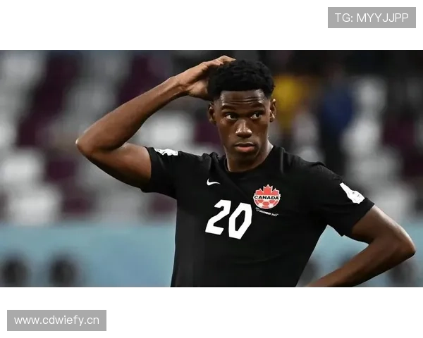 乔纳森·戴维高位压迫中的战术价值解析 乔纳森·戴维高位压迫中的战术价值解析