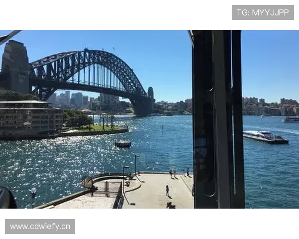 菲尔普斯退役后每天吃五顿饭，冰箱里塞满牛排和冰淇淋