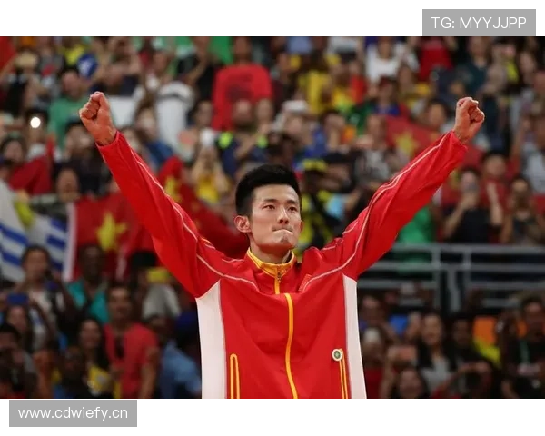 谌龙退役后天天带娃逛超市，冠军老公的日常比训练还规律